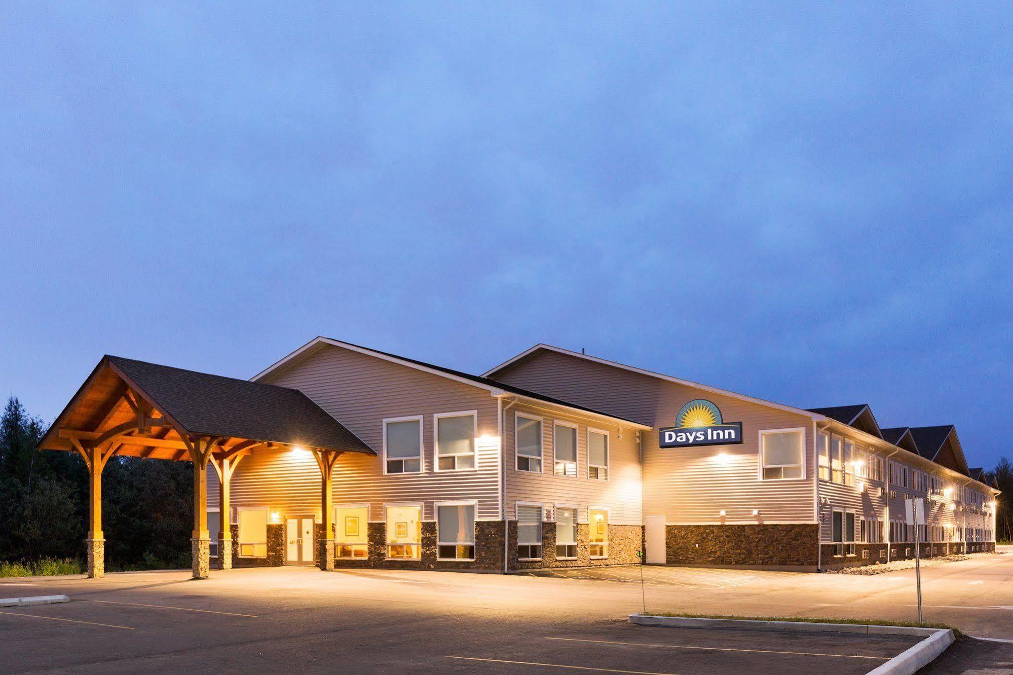 Days Inn By Wyndham Су-Лукаут Экстерьер фото